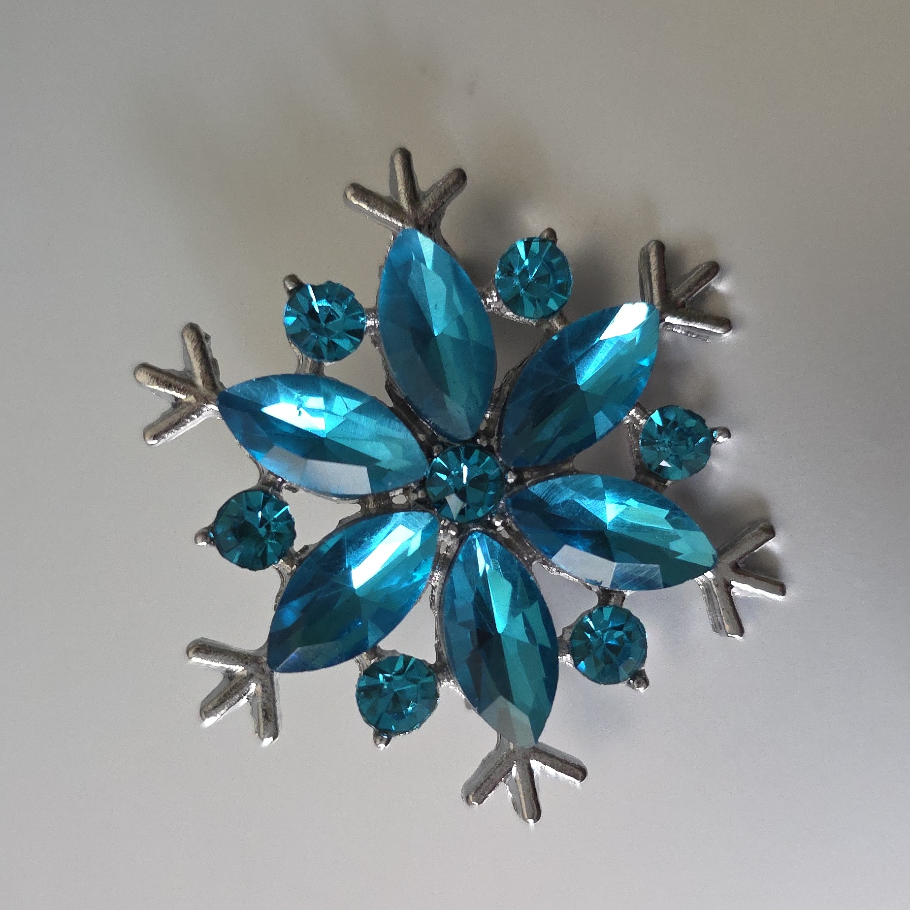 Snowflake Brooch Loaded With Simulated Diamonds